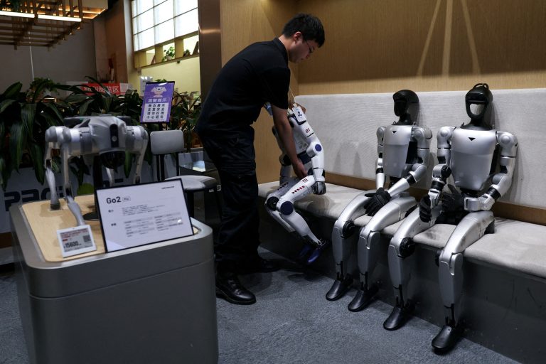 Nhà sản xuất robot hình người hàng đầu thế giới và những chú robot nhảy múa hướng tới niêm yết IPO kỷ lục tại Trung Quốc