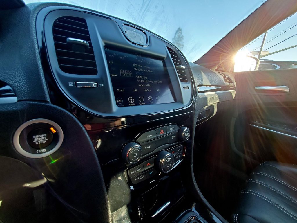 AM radio is disappearing from cars. Congress wants to stop that