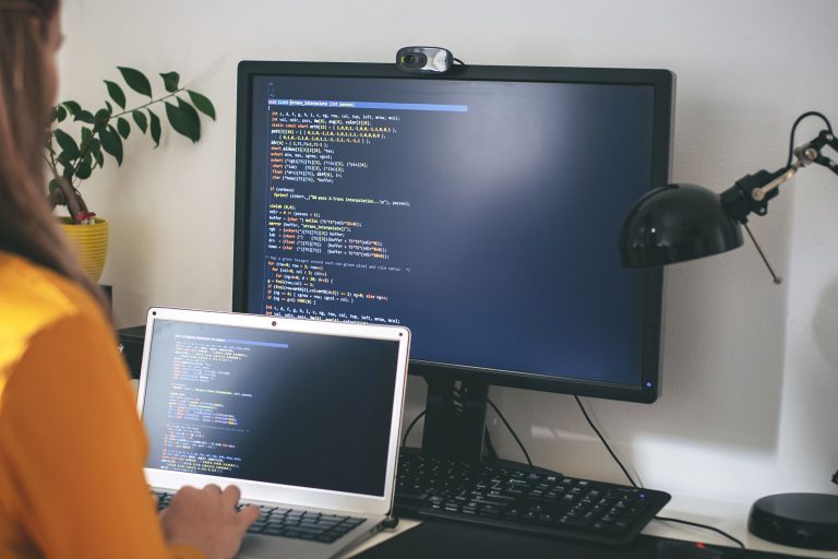 Nỗi lo lắng của lập trình viên trước AI